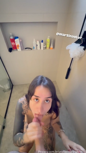 MARTINA OLIVER - COMEÇA NO BANHEIRO E TERMINA NA CAMA